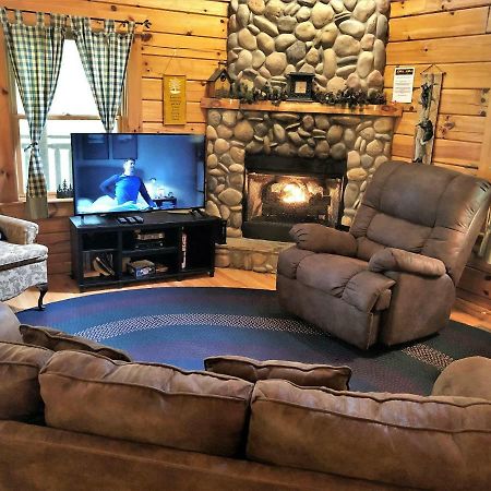Вілла Bear Pleasures Cabin Гатлінбург Екстер'єр фото