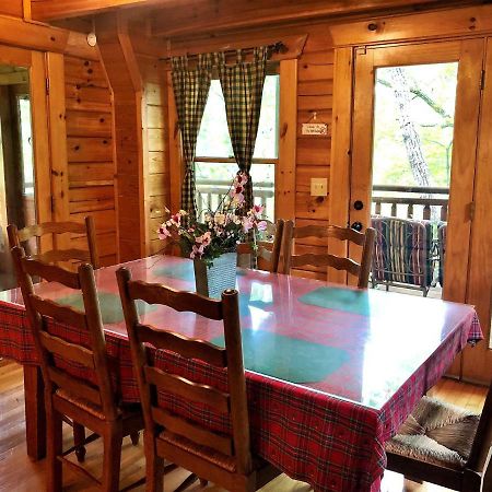 Вілла Bear Pleasures Cabin Гатлінбург Екстер'єр фото