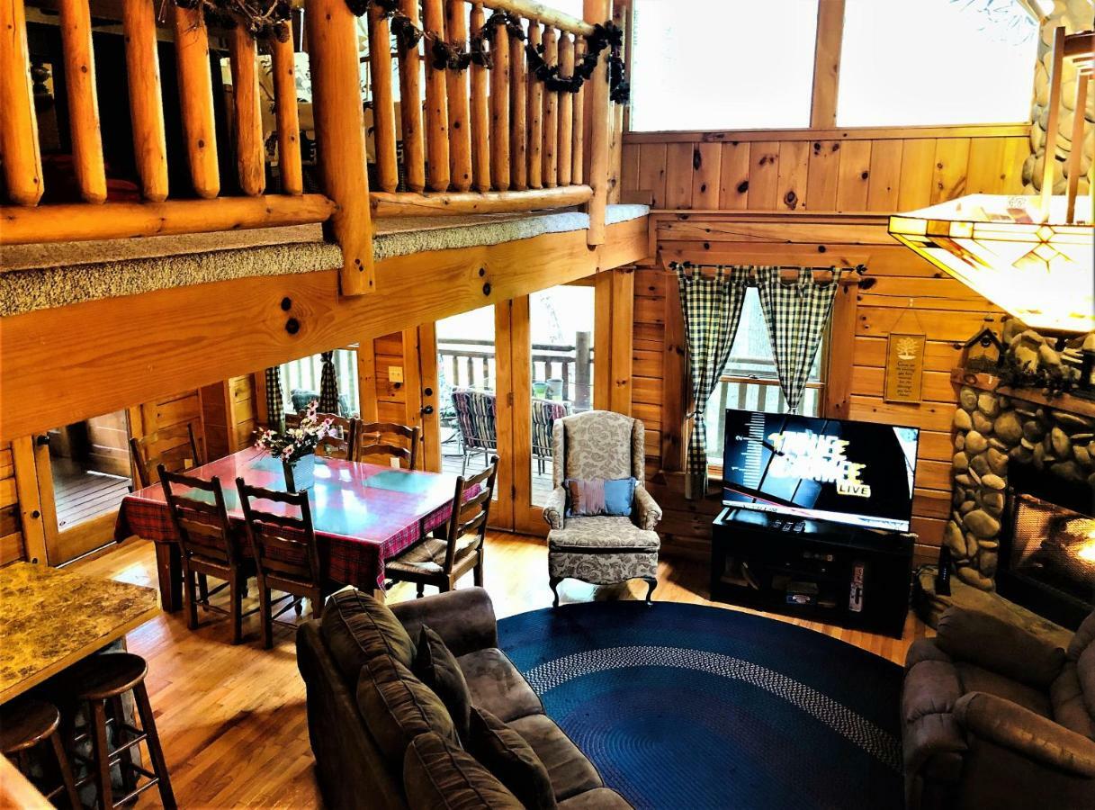 Вілла Bear Pleasures Cabin Гатлінбург Екстер'єр фото
